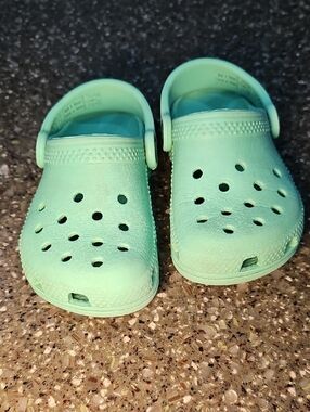 Kids Casual Slip-On Clog in Mint Green Toddler Childrens Size 7